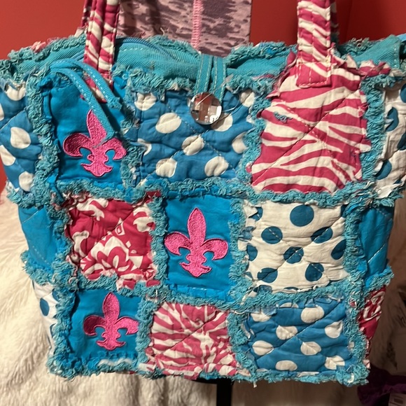 Cute Patch Work Purse - Picture 2 of 5